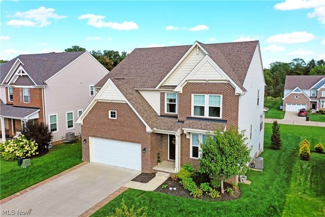 987 Hawkin Lane, Aurora, OH 44202