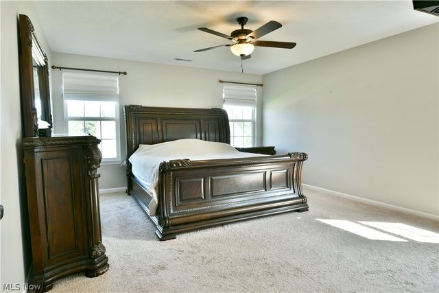 987 Hawkin Lane, Aurora, OH 44202