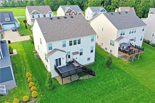 987 Hawkin Lane, Aurora, OH 44202