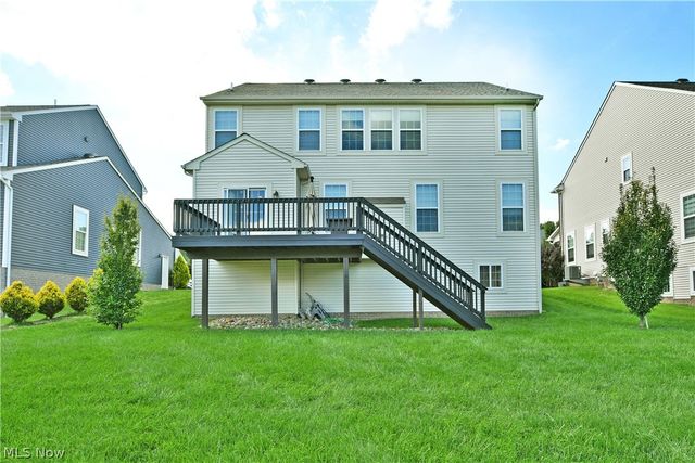 987 Hawkin Lane, Aurora, OH 44202