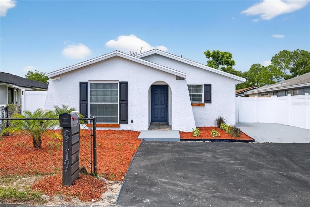 9117 SANDCROFT COURT, Tampa, FL 33615