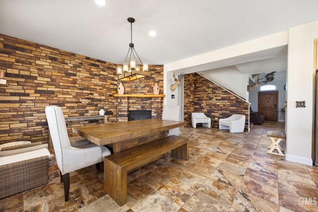 11302 Mantova Avenue, Bakersfield, CA 93312