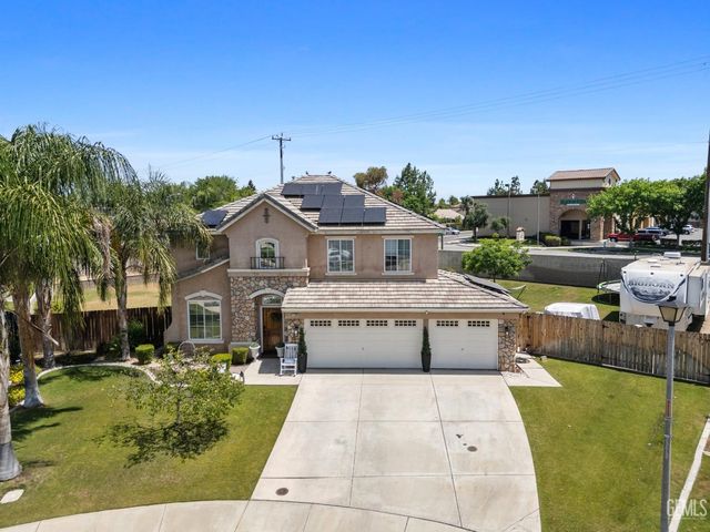 11302 Mantova Avenue, Bakersfield, CA 93312