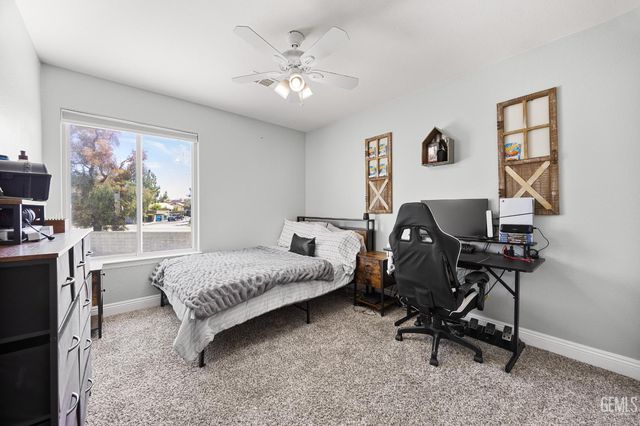 11302 Mantova Avenue, Bakersfield, CA 93312
