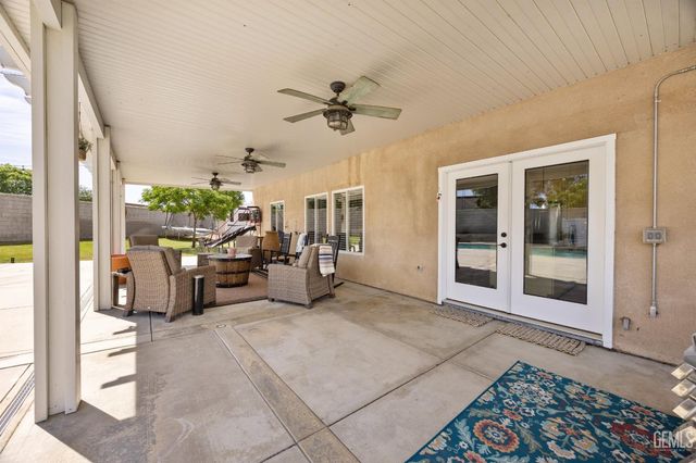 11302 Mantova Avenue, Bakersfield, CA 93312