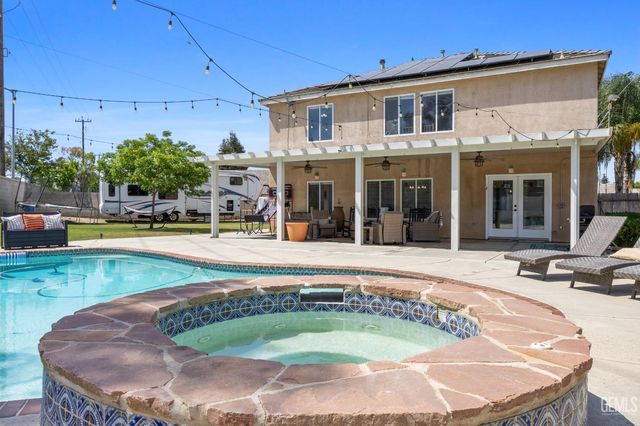 11302 Mantova Avenue, Bakersfield, CA 93312
