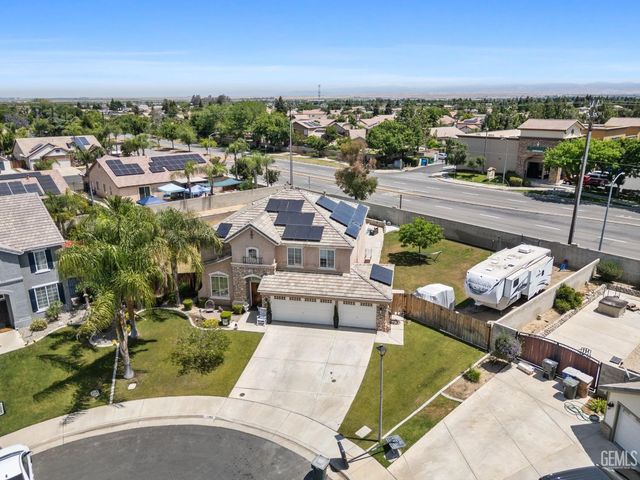 11302 Mantova Avenue, Bakersfield, CA 93312