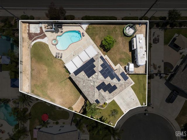 11302 Mantova Avenue, Bakersfield, CA 93312