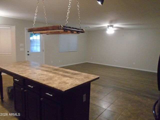 37947 N Luke Lane, San Tan Valley, AZ 85140