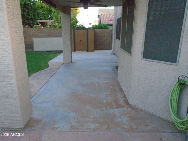 37947 N Luke Lane, San Tan Valley, AZ 85140
