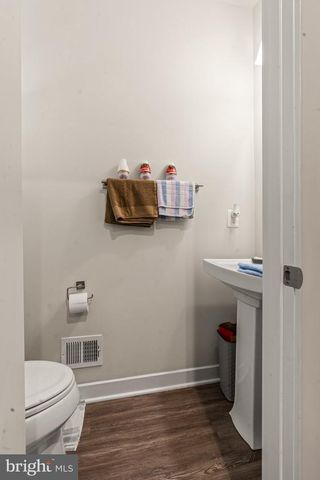 54 VANCOUVER PL, Falling Waters, WV 25419
