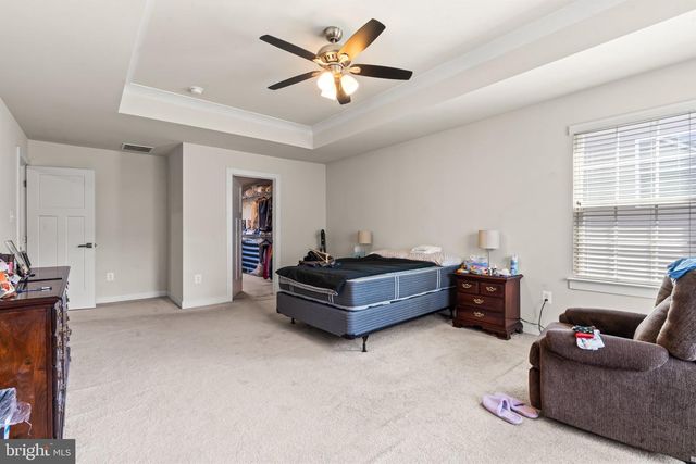 54 VANCOUVER PL, Falling Waters, WV 25419