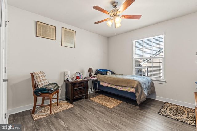 54 VANCOUVER PL, Falling Waters, WV 25419