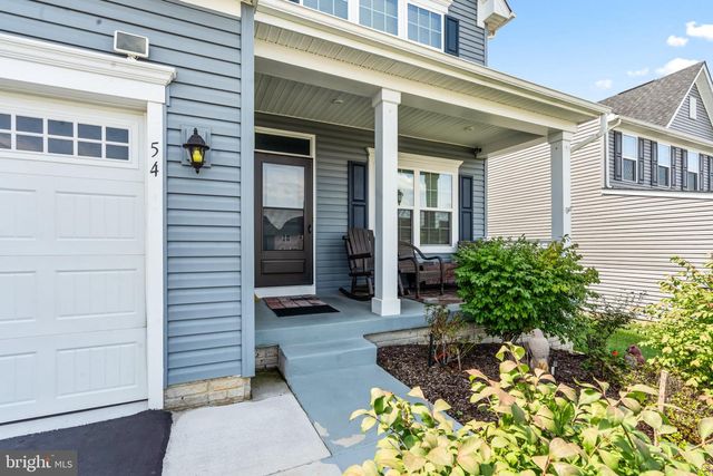 54 VANCOUVER PL, Falling Waters, WV 25419