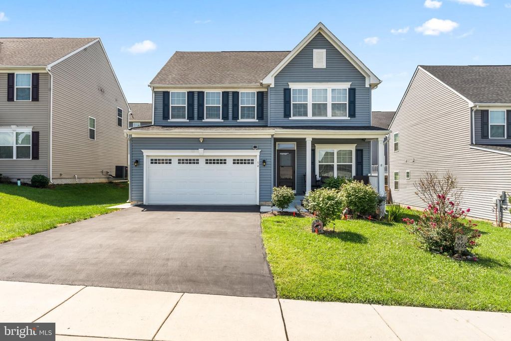 54 VANCOUVER PL, Falling Waters, WV 25419