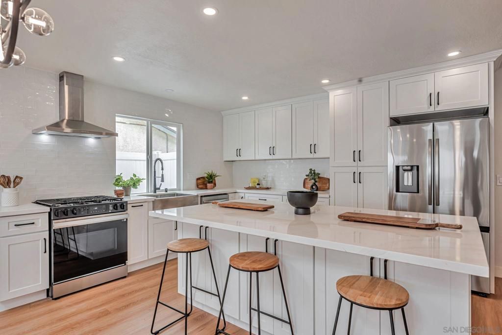 Image 1 of property listing at 10449 Baywood Ave., San Diego, CA 92126