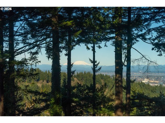 4183 Sw GREENLEAF Dr, Portland, OR 97221