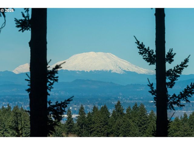 4183 Sw GREENLEAF Dr, Portland, OR 97221