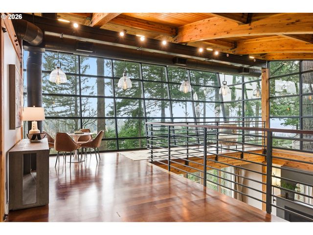 4183 Sw GREENLEAF Dr, Portland, OR 97221