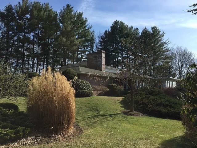 61 Arnold Rd, Pelham, MA 01002