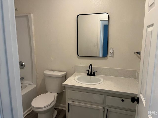 126 Clyde Street, Bakersfield, CA 93307