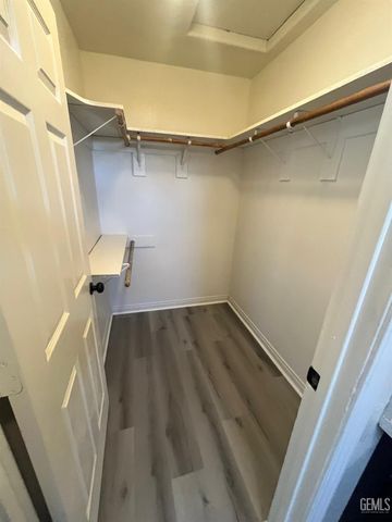 126 Clyde Street, Bakersfield, CA 93307