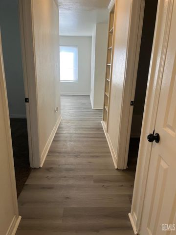 126 Clyde Street, Bakersfield, CA 93307