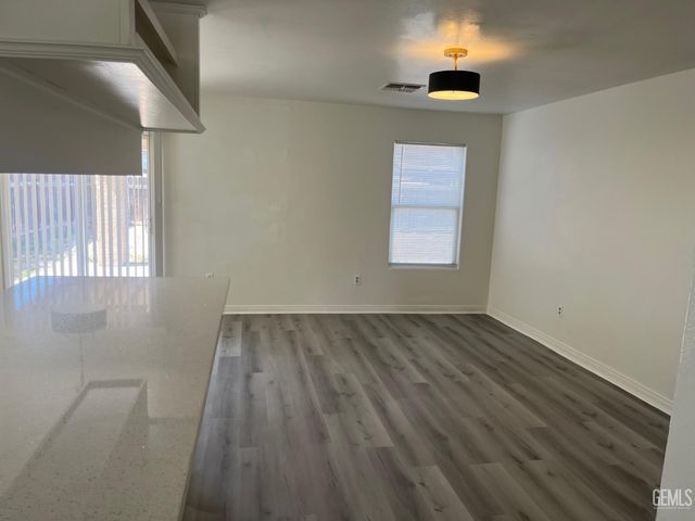 126 Clyde Street, Bakersfield, CA 93307