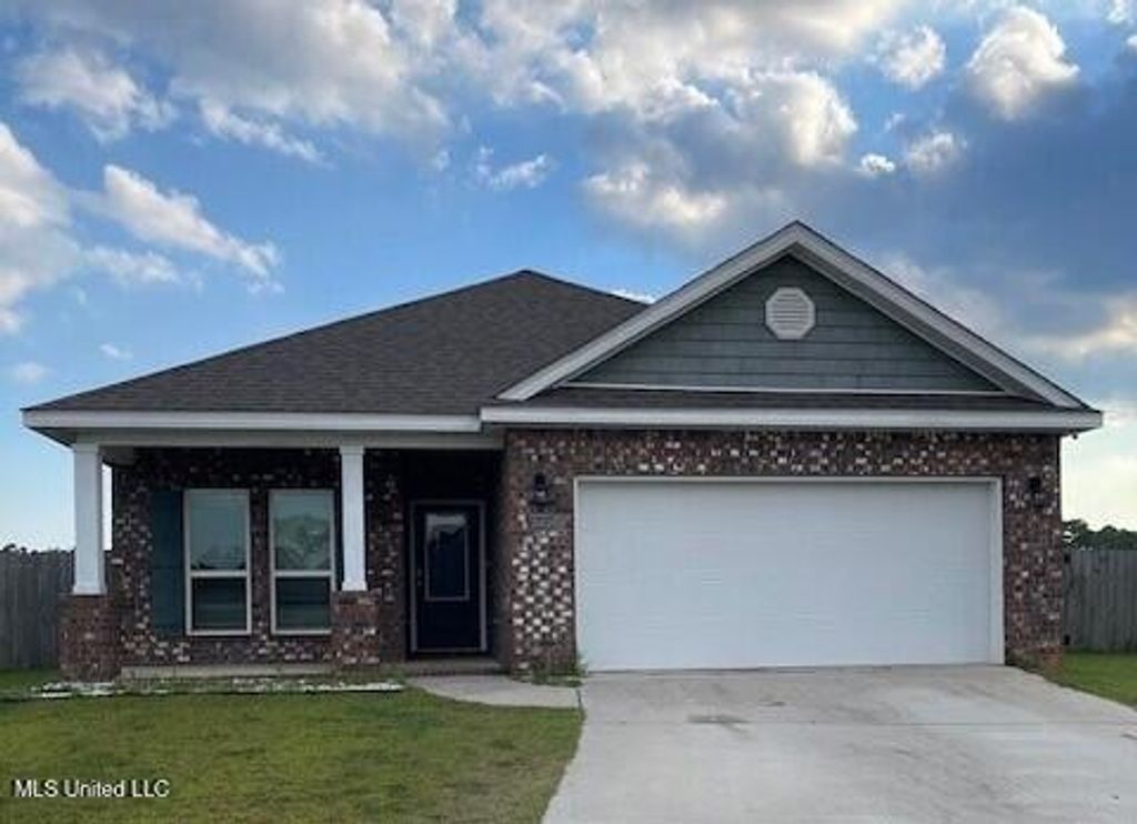 15610 Ridge Court, Biloxi, MS 39532