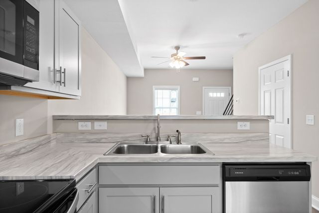 1165 Meadowhill Ln Unit C, Clarksville, TN 37043