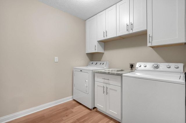 2048 Mayflower Circle, Grove City, OH 43123