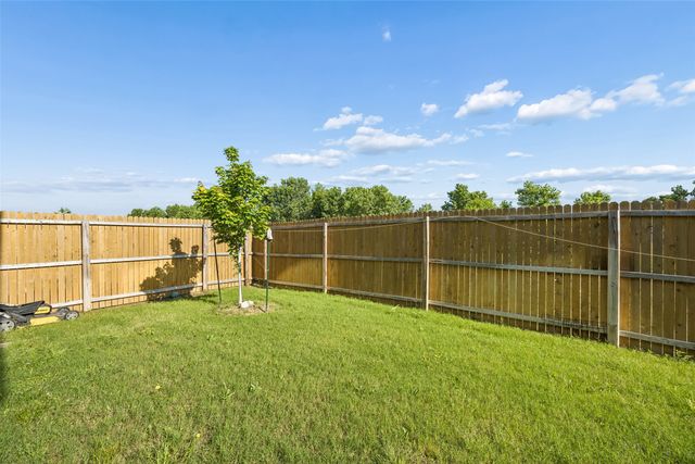 2935 Lorena Jordan Road, Dallas, TX 75212