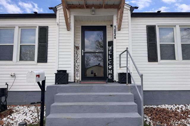 103 N Country Lane, Desloge, MO 63601