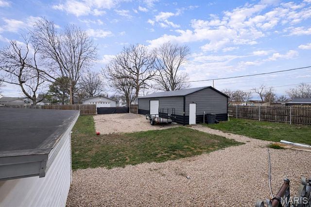 103 N Country Lane, Desloge, MO 63601