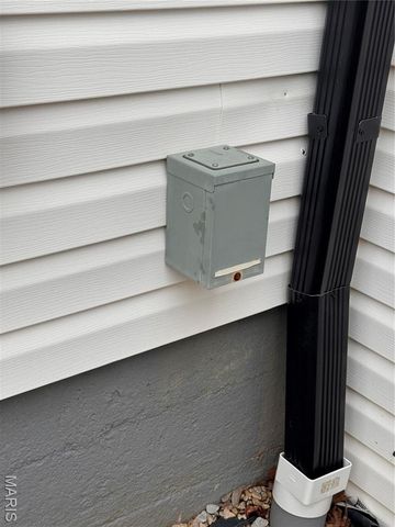 103 N Country Lane, Desloge, MO 63601