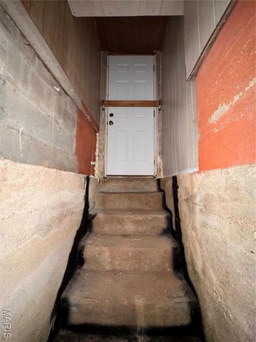 103 N Country Lane, Desloge, MO 63601