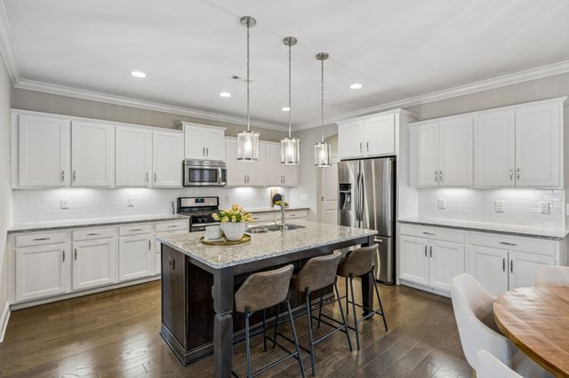 151 Benjamin Ln, Hendersonville, TN 37075