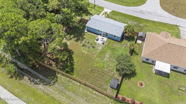 383 Lisa Road NE, Palm Bay, FL 32907
