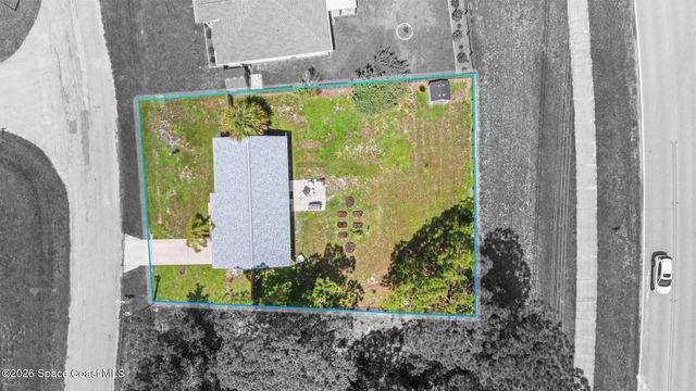 383 Lisa Road NE, Palm Bay, FL 32907