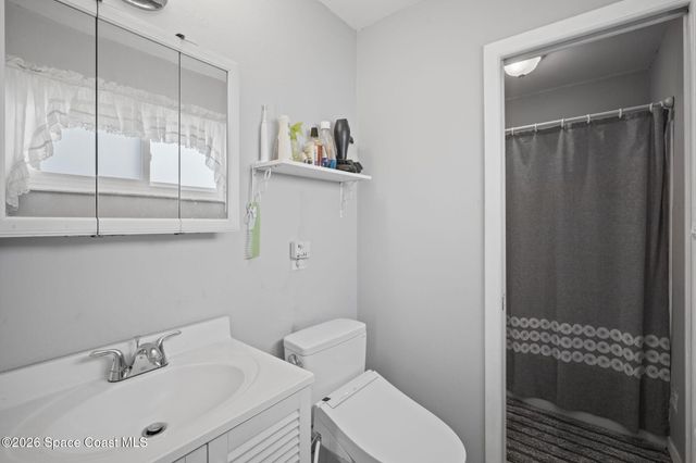 383 Lisa Road NE, Palm Bay, FL 32907