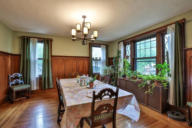 2754 Powell Drive, Cincinnati, OH 45211