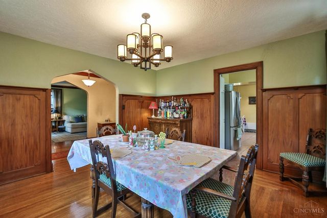 2754 Powell Drive, Cincinnati, OH 45211