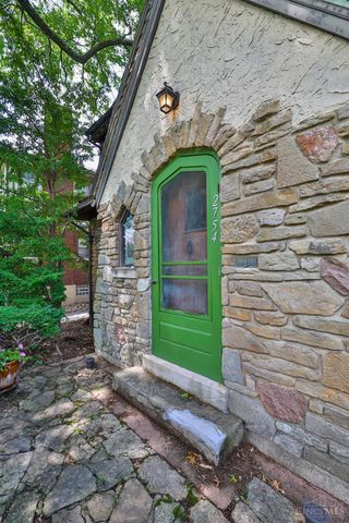 2754 Powell Drive, Cincinnati, OH 45211