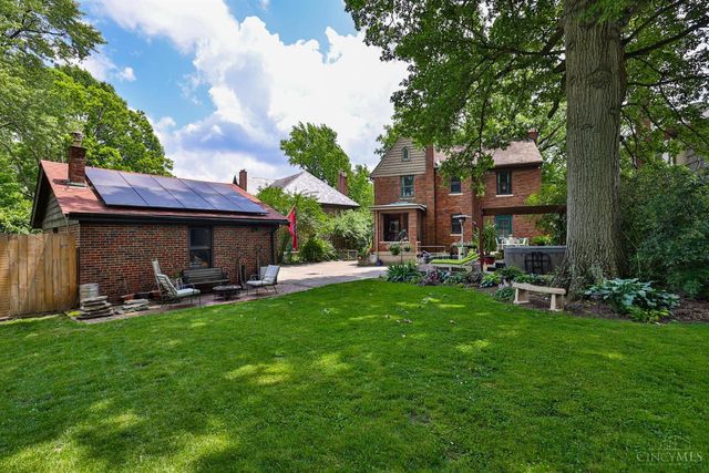 2754 Powell Drive, Cincinnati, OH 45211