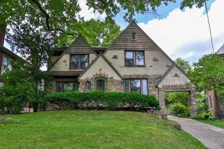 2754 Powell Drive, Cincinnati, OH 45211