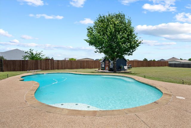 1108 Chestnut Drive, Venus, TX 76084