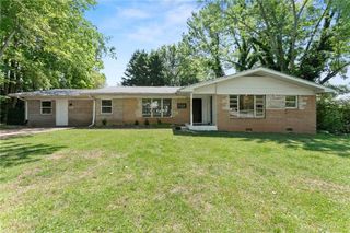 1076 Highway 9 N, Dawsonville, GA 30534