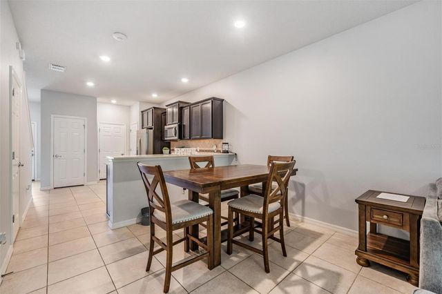 5192 SYLVESTER LOOP, Tampa, FL 33610