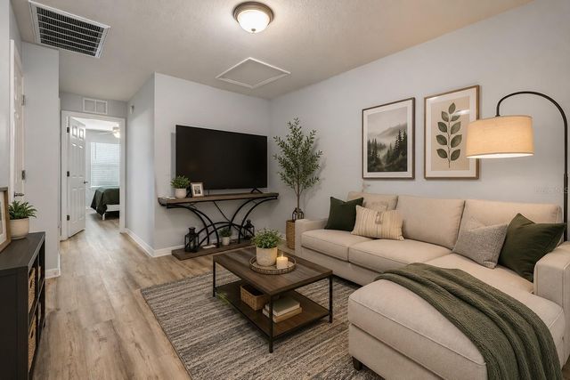 5192 SYLVESTER LOOP, Tampa, FL 33610