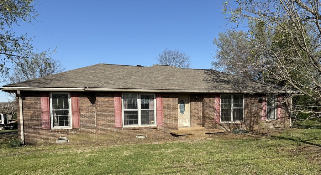 812 Maple Crest Dr, Lebanon, TN 37090